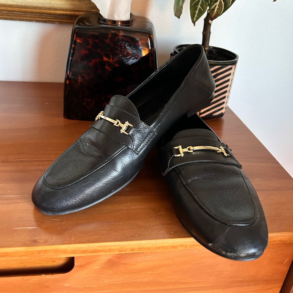Chelsea Crew Black Loafers with Gold Accents